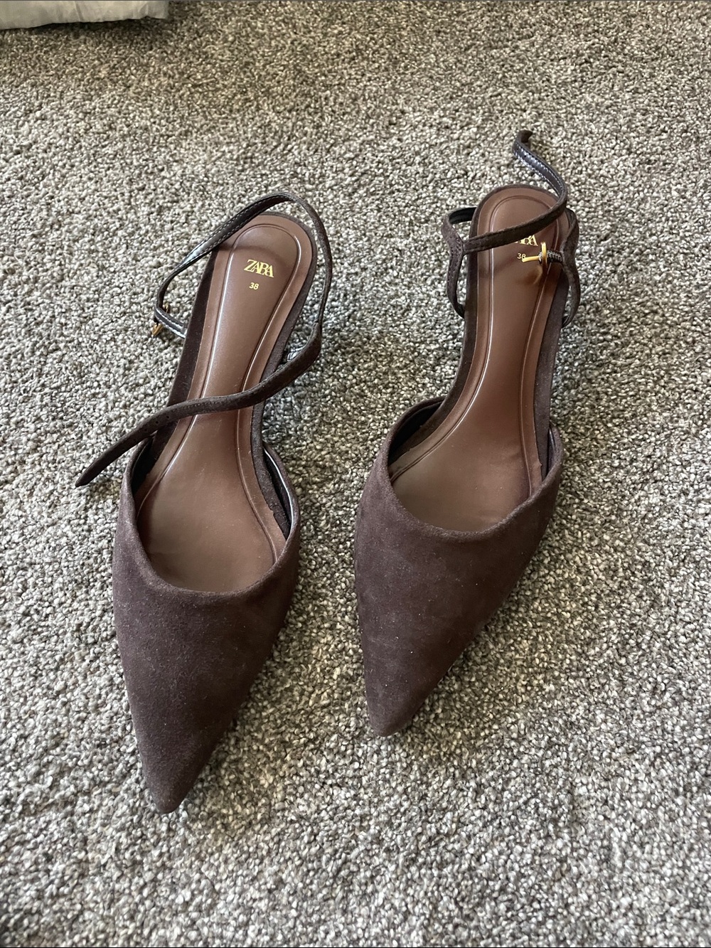 Zara brown suede kitten heels pointed toe leather